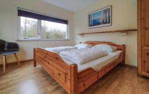 2 Bedroom Nice Home In Oostkapelle