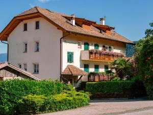 Apartment Rosengartenhof-5 by Interhome