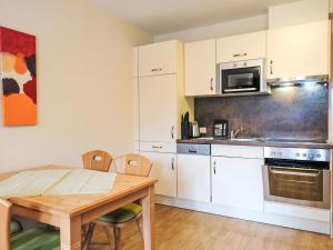 Apartment Edith-2 by Interhome