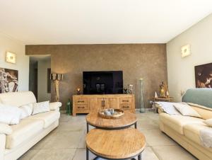 Villas Les Bellonis - Villa au pied du Mont Ventoux : photos des chambres