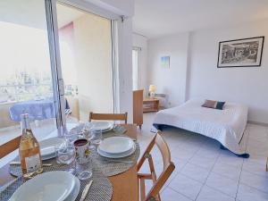 Studio Les Rives Latines-4 by Interhome