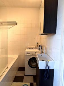 Sunshine Laughter & Sea Views