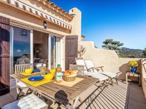 Apartment Village de Silhouette-6 by Interhome