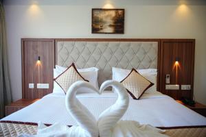 Tranquil Riverview Inn