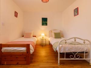 Maisons de vacances Holiday Home L-Evasion Bernerienne by Interhome : photos des chambres