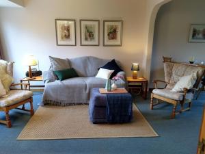 Church Cottage with sunny garden