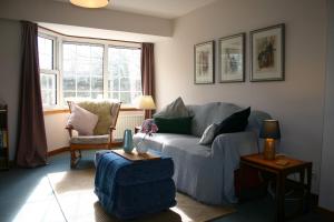 Church Cottage with sunny garden