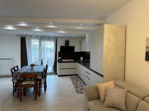 Beautiful Apartment with Swimming Pool img6