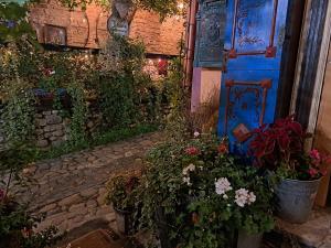 Casa Cositorarului Boutique Pension