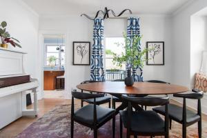 Dundee Getaway Firepit BBQ Walk to Dining & Shops