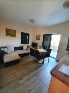 Apartmani Marinero