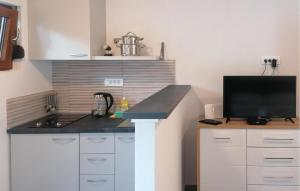 Stunning Apartment In Hvar With Wifi