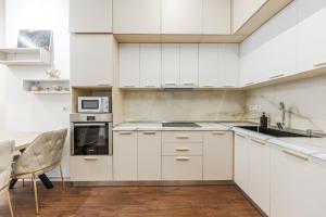 Marina Luxury Apartment by PS