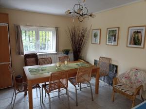 Cosy garden house in a villa