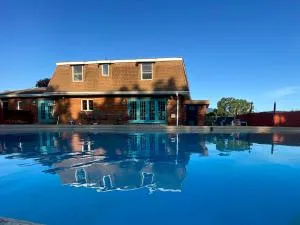 Daydream Mountain Art Chateau - Catskill