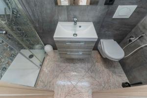 Appartamento Deluxe con 2 Camere da Letto e Balcone