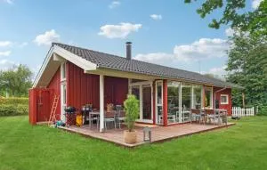 3 Bedroom Cozy Home In Grenaa - Grenå