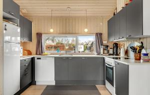 3 Bedroom Cozy Home In Grenaa