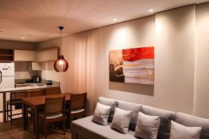 Suite 212 SerraClass