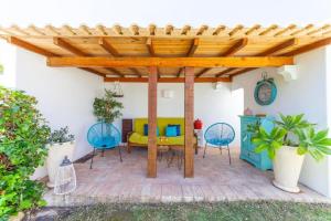 Villa Lori, pool, 5 min drive to beach in Albufeira