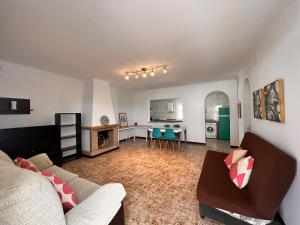 Chalet con piscina privada, dos baños para 6 pax