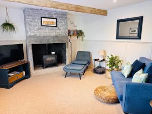 Nine Cooper Lane, Holmfirth