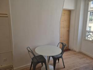 Chambre privée - Vue Tour Eiffel