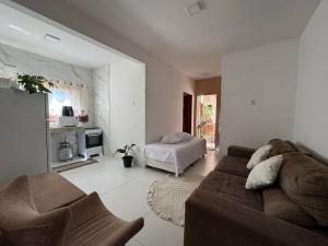 Apê no Centro de Arraial com AR