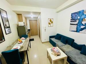 Condo near Manila Airport and MOA