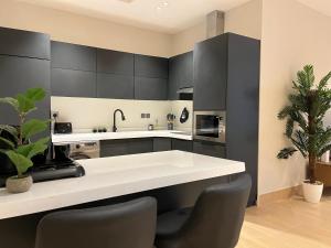 Vera 1 Apartment شقه أنيقه بالخبر بثلاث غرف نوم وصاله تتسع ل 6 اشخاص