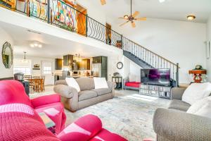 8 Mi to Tellico Plains Family Home Near Trails!