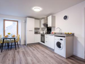 Apartment Harbour Nights 7E by Interhome