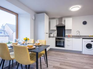 Apartment Harbour Nights 7E by Interhome