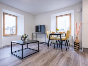 Apartment Harbour Nights Deluxe 7E by Interhome