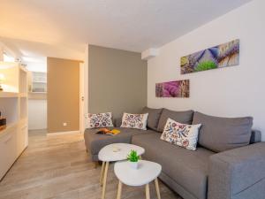 Apartment Terre de Sienne by Interhome