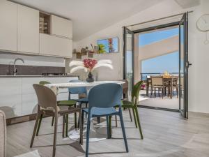 Apartment Attico Dolce Vista by Interhome