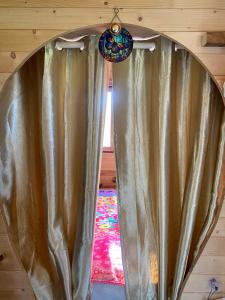 Campings Roulotte creusoise : photos des chambres