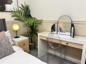 Heart of Torquay by harbourside, perfect location!