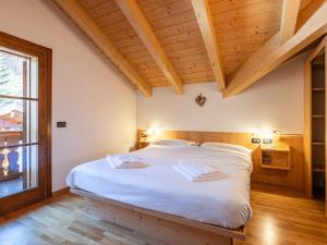 Apartment Cesa degli Abeti by Interhome