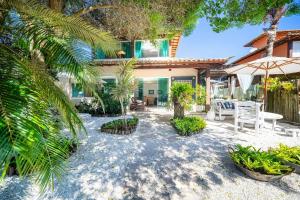 Bz92 Linda casa a 600m da Rua das Pedras! 4 suites