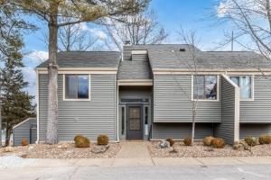 Lionshead Lake Retreat