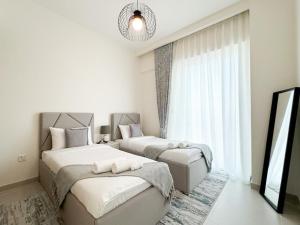 Spacious 3BR, Private Beach Access