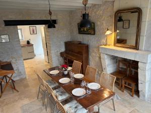 Maisons de vacances Gite les Huttieres : Maison 2 Chambres