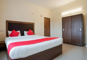 Hotel O Gokul Grand Near SR Nagar Police Station