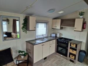 A&J Caravan Hire Golden Gate Towyn