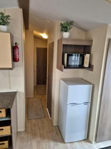 A&J Caravan Hire Golden Gate Towyn