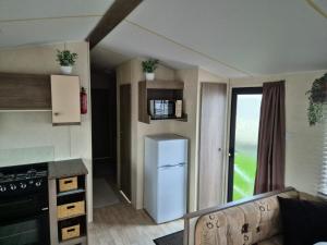 A&J Caravan Hire Golden Gate Towyn