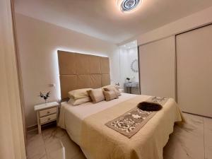 serene flat in central location overlooking SIAM PARK