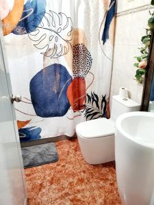 Private room with parking and bathroom