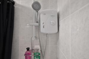 Ideal 1-Bed Apartment In Central With Free Parking